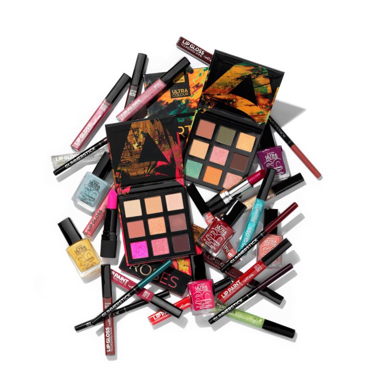 Oslobodi svoju kreativnost uz beskonačne mogućnosti AVON ULTRA COLOUR kolekcije