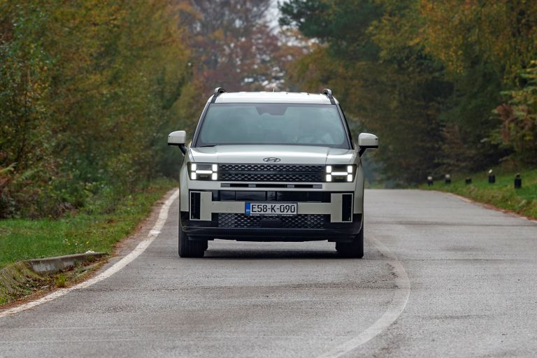 Predstavljena peta generacija  modela Hyundai SANTA FE.