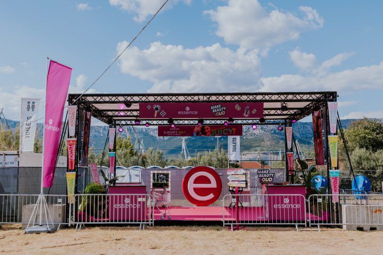 essence @ Ultra Europe: Kad “MAKE BEAUTY LOUD” postane najglasniji hit festivala