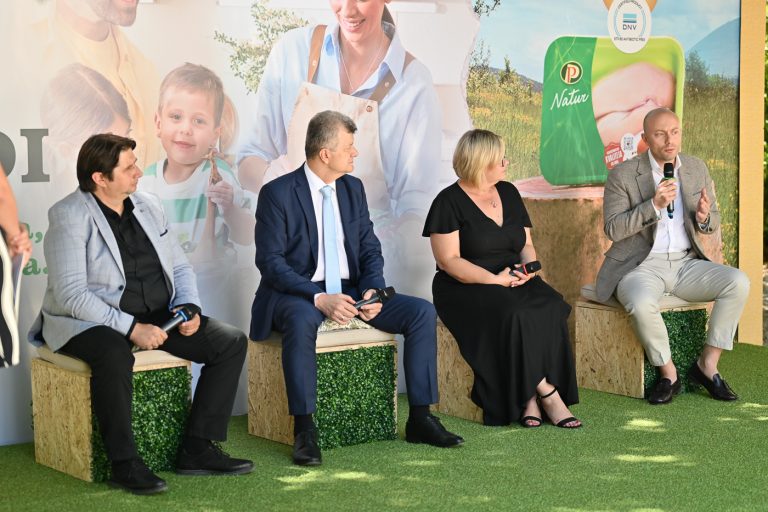Perutnini Ptuj uručen certifikat “uzgojeno bez upotrebe antibiotika”