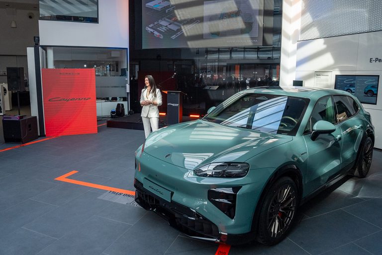 Najsnažniji Porsche ikada – Cayenne Electric sa 1.156 KS