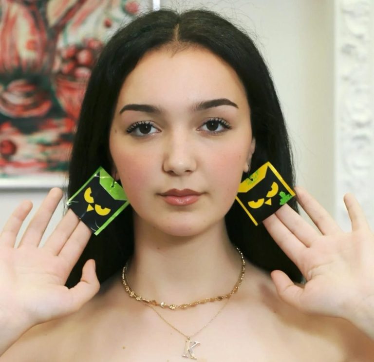 Upcycled kreacija Aide Korman oduševila na BH. Fashion Weeku Sarajevo
