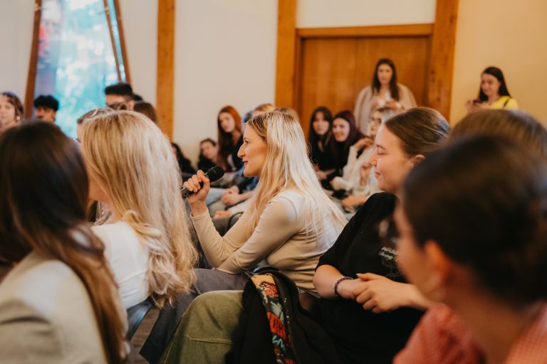 Žar za budućnost: dm meet up sa mladima u Mostaru, Sarajevu, Banjoj Luci i Tuzli